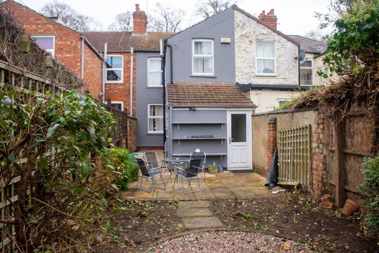 Royale Green View House- Free Parking, Wifi, Perfect For Contractors And Holiday Northampton Exterior foto