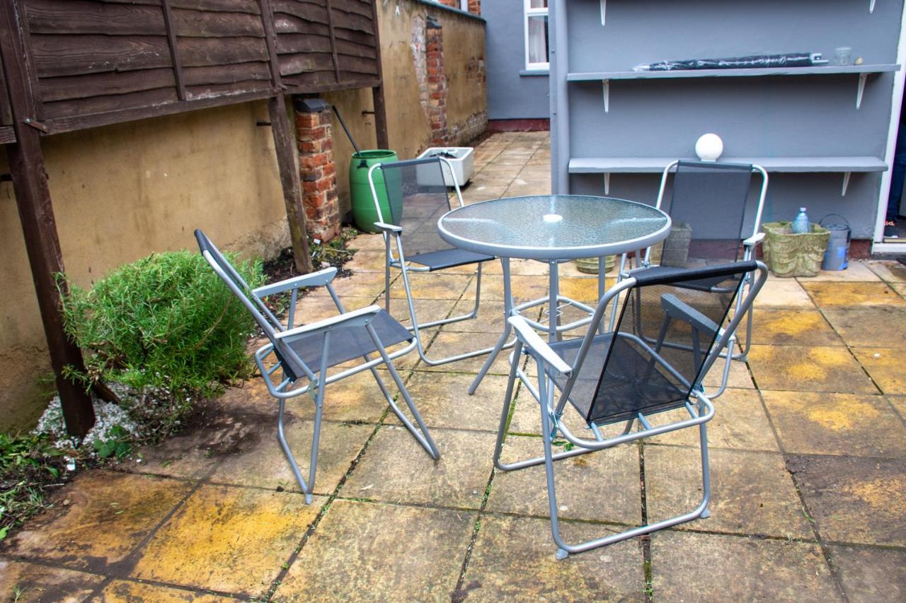 Royale Green View House- Free Parking, Wifi, Perfect For Contractors And Holiday Northampton Exterior foto
